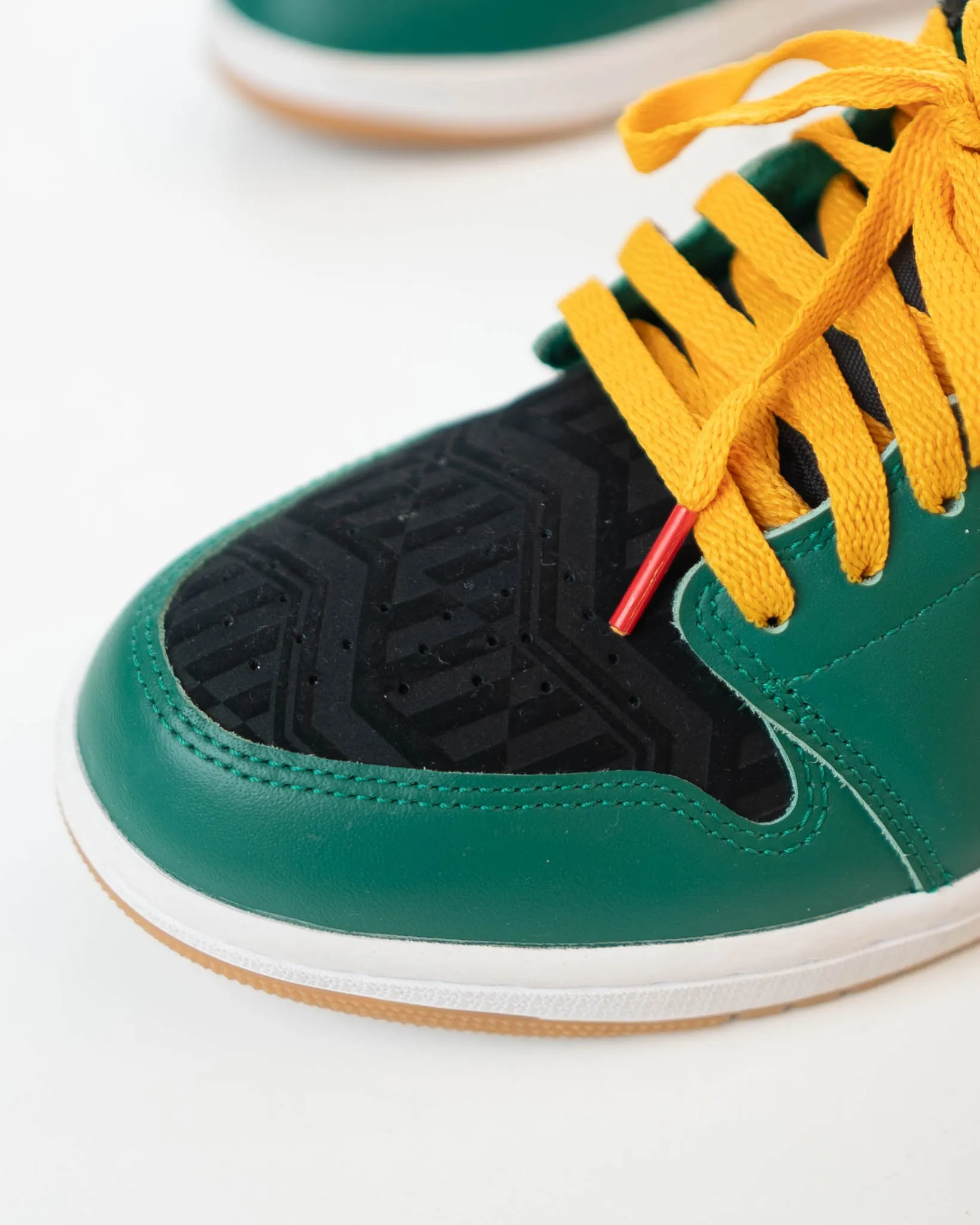 Air Jordan 1 Low SE 'Christmas/Malachite'