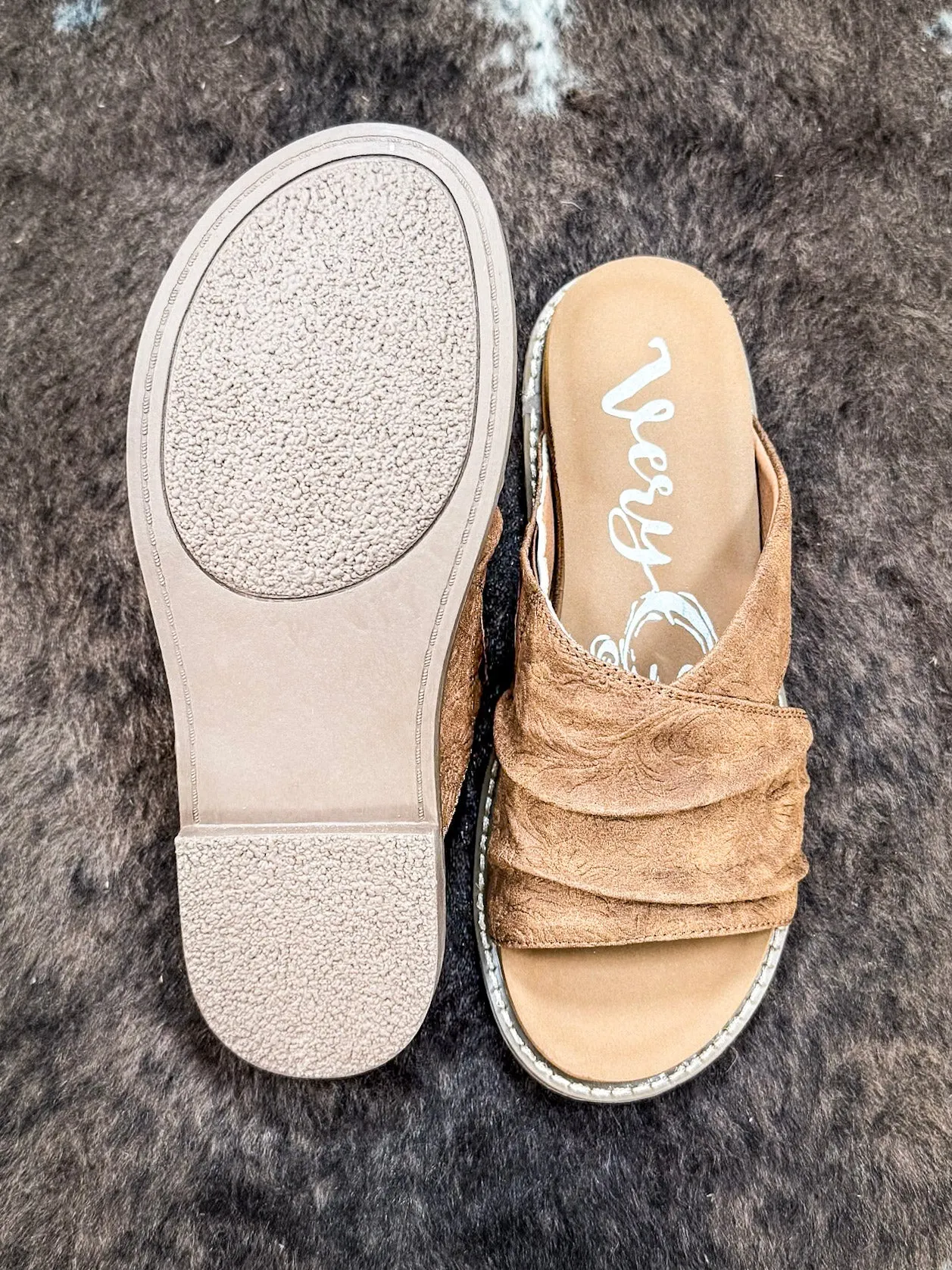 Jolene Sandal in Tan by Very G