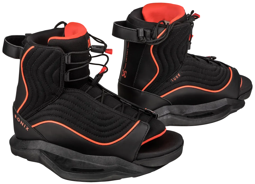 Ronix QTM Wakeboard W/ Luxe Boots 2024